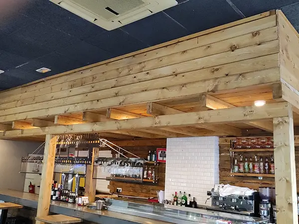 otros trabajo madera bar